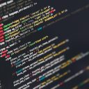 作者韩立诚的工作头像，正在整理鹿鼎记官网版本更新记录与实测数据